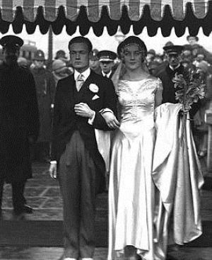 The wedding of Brian Guinness and the Hon Diana Mitford in 1929.jpg